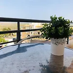 Проживание в семье Blife Felicya Private Фару